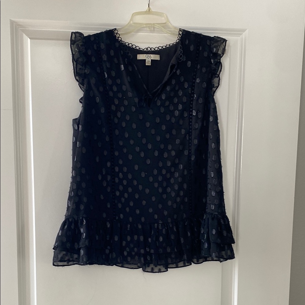 Black Ruffled Women's Top - Picture 6 of 7
